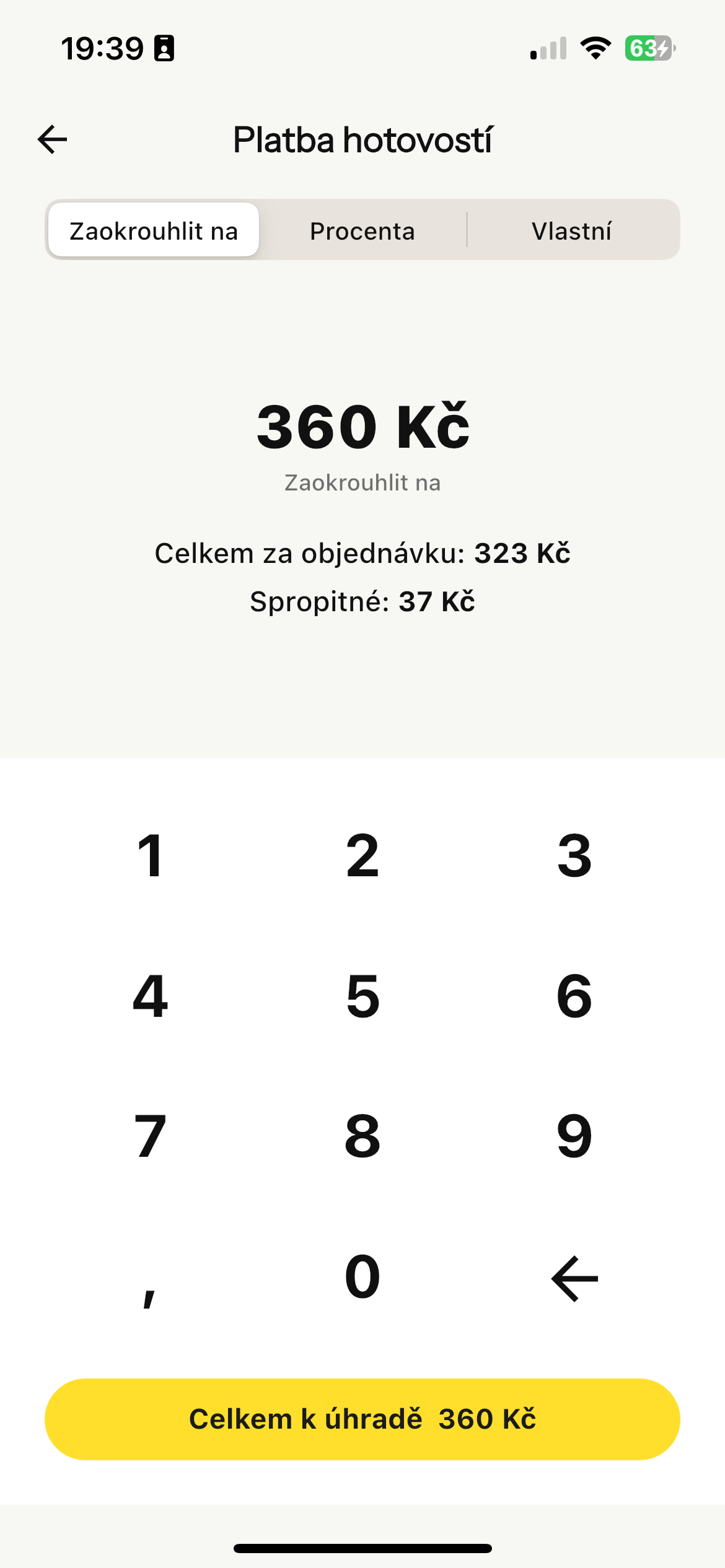 Hugo payment screen showing 300 Kč